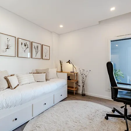 펜션 Casa Alzaitun, With Heated Pool *