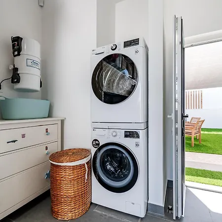 Casa Alzaitun, With Heated Pool Nyaraló *