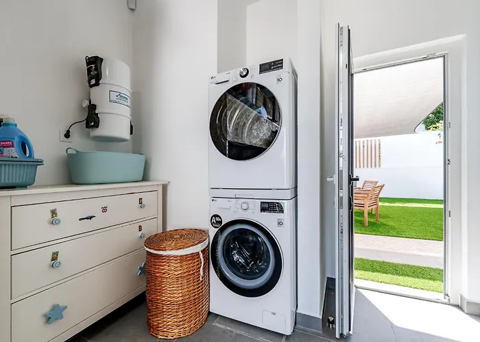 Casa Alzaitun, With Heated Pool Feriehus *